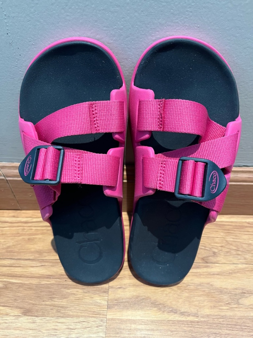 Chaco Womens Chillos Magenta Slide Sandals in size 7